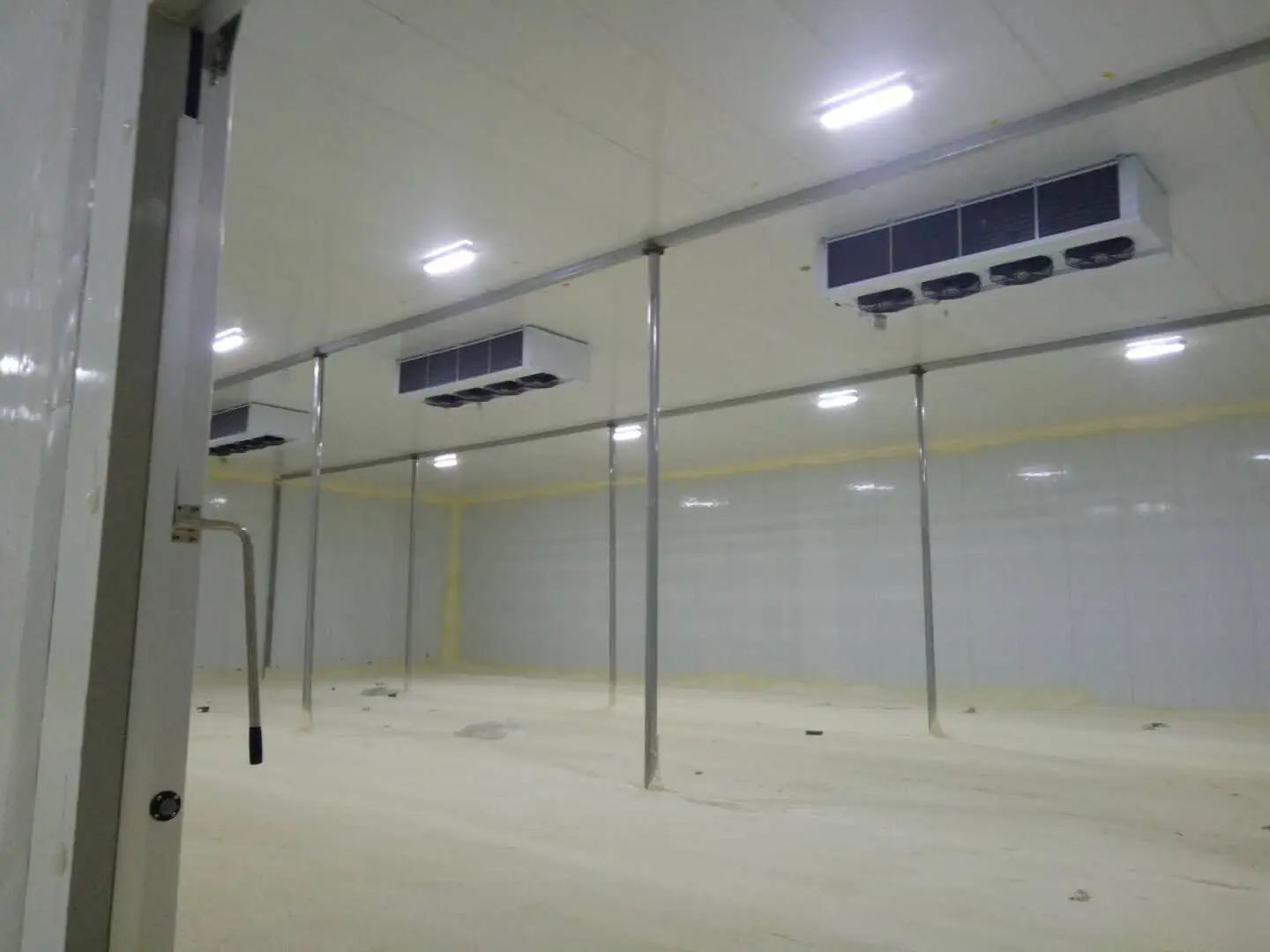 上海麗薦生鮮電商雙溫冷庫安裝設計工程 上海麗薦生鮮電商雙溫冷庫安裝設計工程